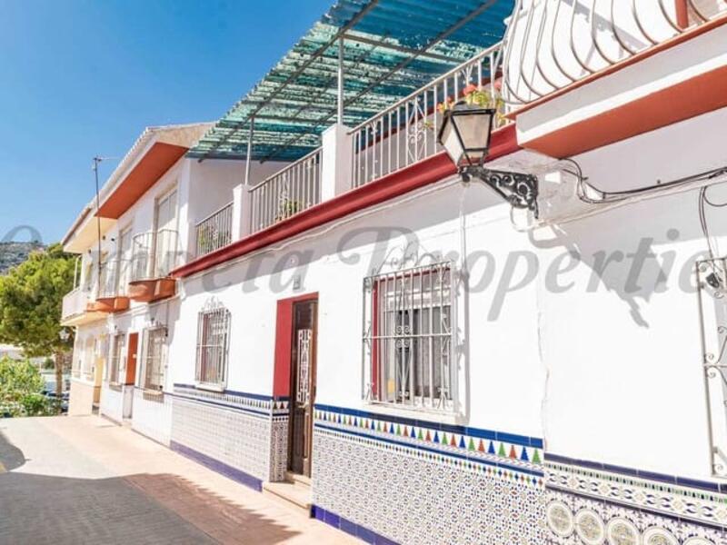 Adosado en venta en Torrox, Málaga