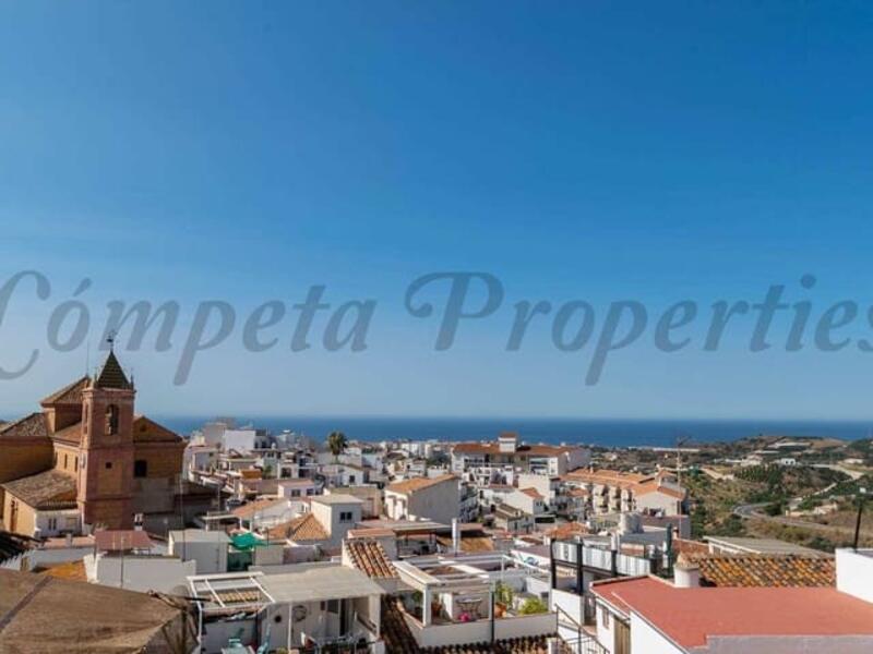 Adosado en venta en Torrox, Málaga