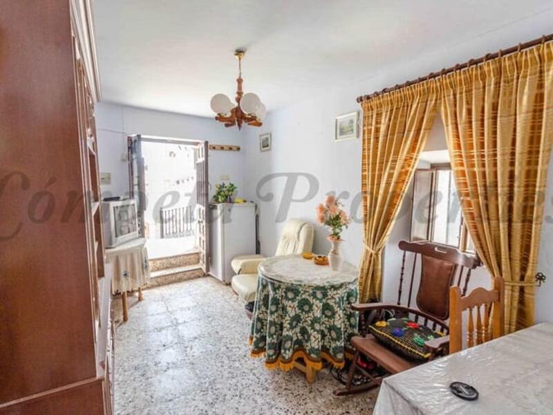 3 bedroom Townhouse for sale