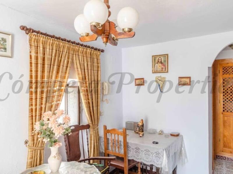 3 bedroom Townhouse for sale
