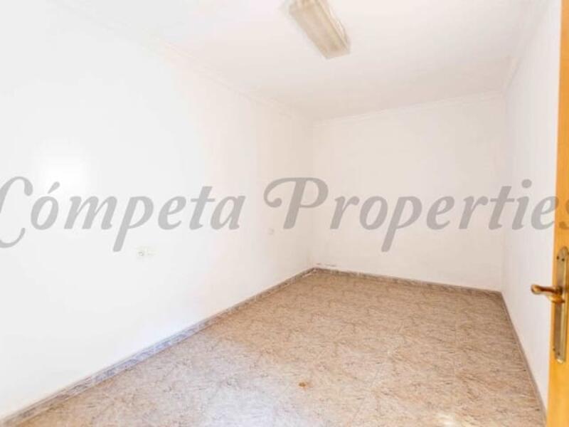 2 slaapkamer Gezinswoning Te koop