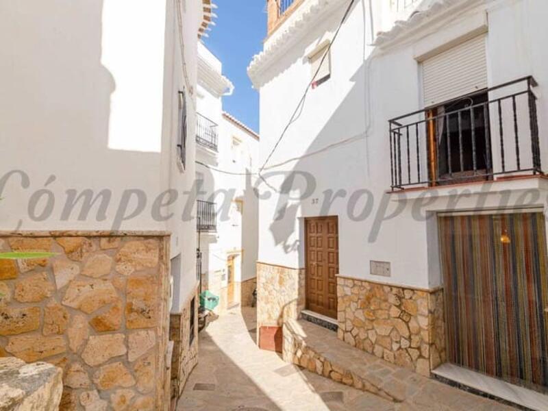 Rekkehus til salgs i Competa, Málaga