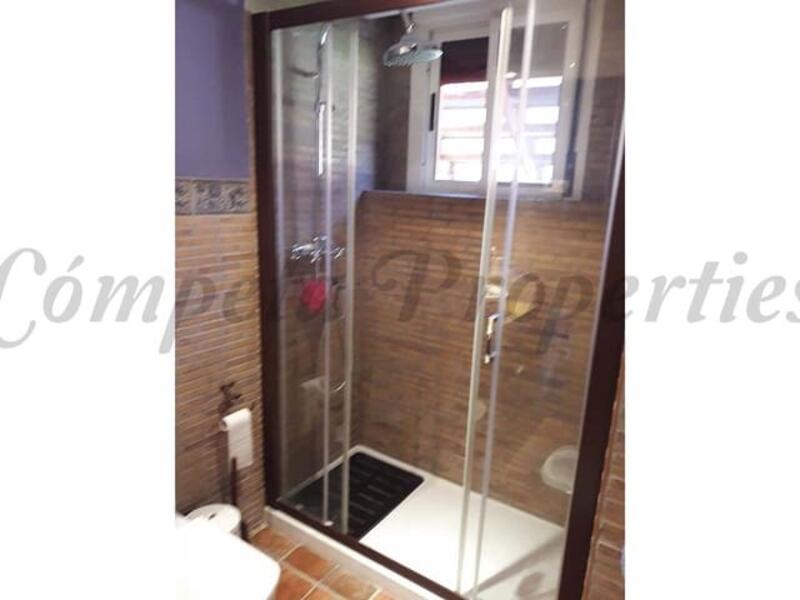 5 bedroom Villa for sale
