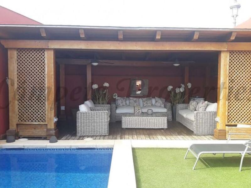 5 bedroom Villa for sale
