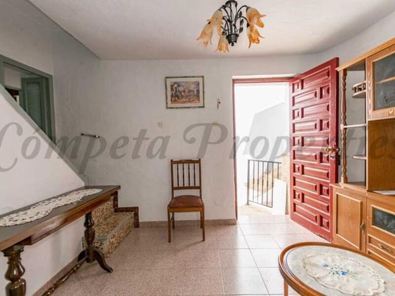 3 bedroom Townhouse for sale