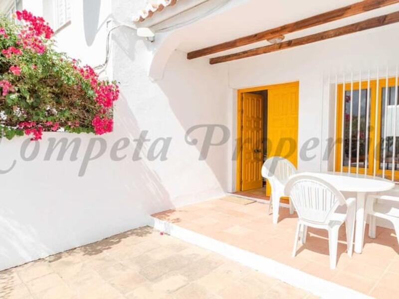 2 bedroom Townhouse for sale