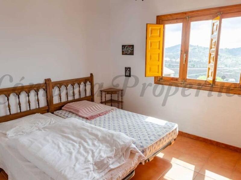 2 bedroom Townhouse for sale