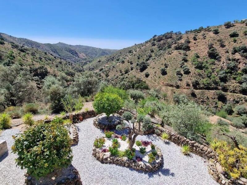 4 bedroom Country House for sale