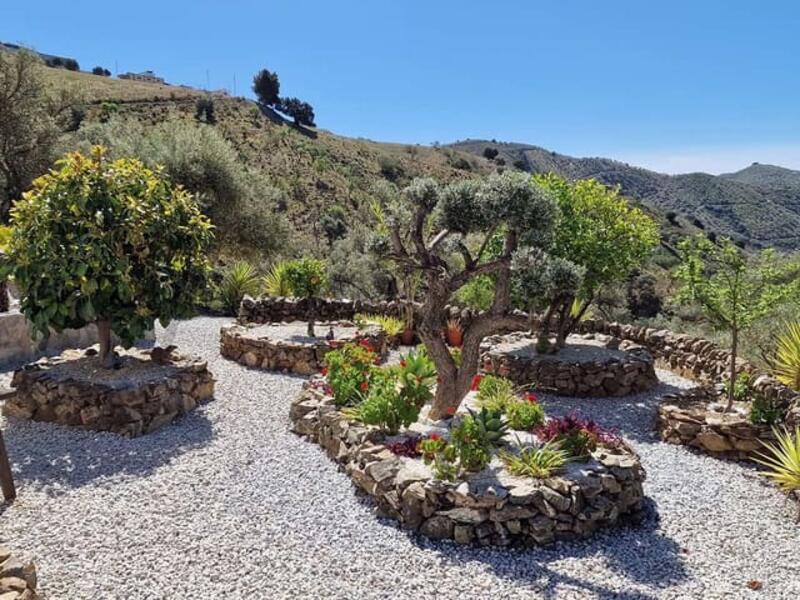 4 bedroom Country House for sale