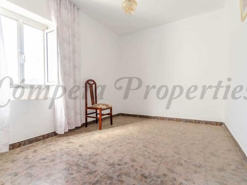 5 slaapkamer Gezinswoning Te koop