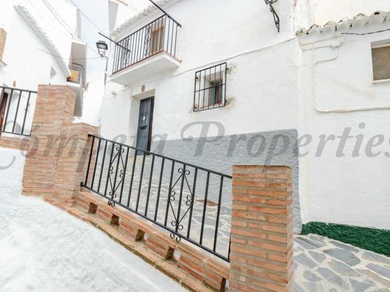 3 bedroom Townhouse for sale