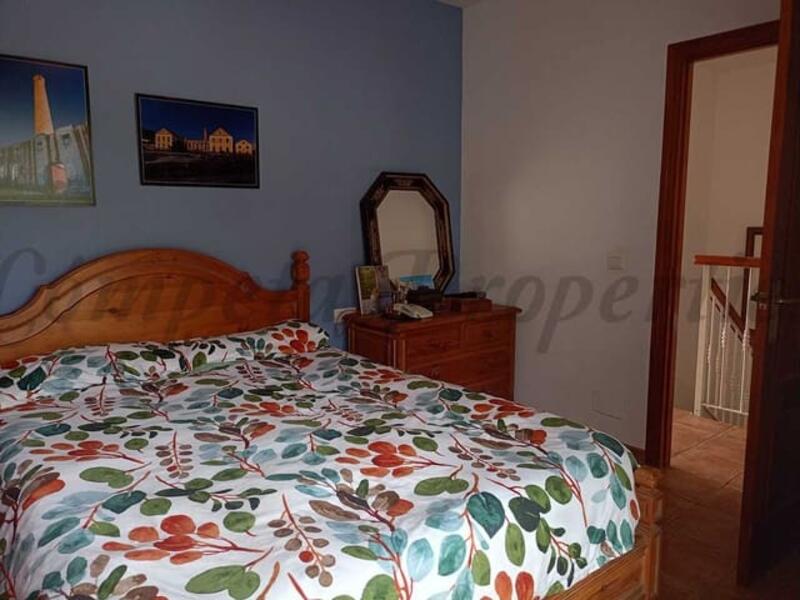 4 Schlafzimmer Stadthaus zu verkaufen