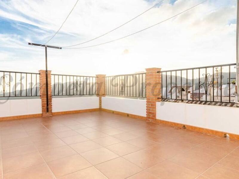 Rekkehus til salgs i Canillas de Albaida, Málaga