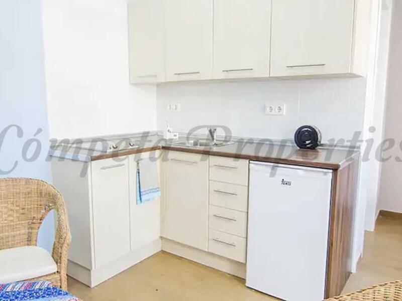 1 bedroom Apartment for Long Term Rent