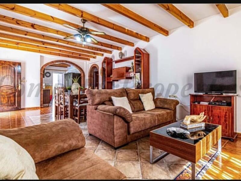 3 Schlafzimmer Villa für Langzeitmiete