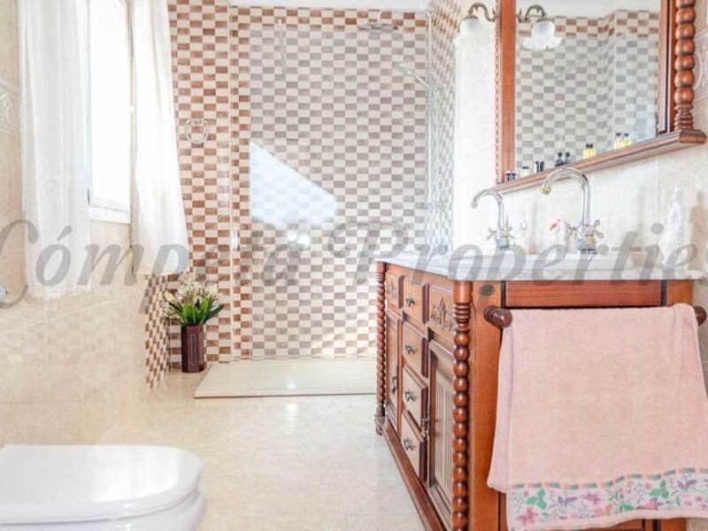 5 slaapkamer Villa Te koop