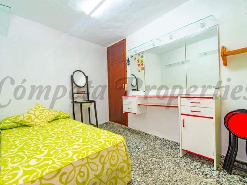 4 Schlafzimmer Stadthaus für Langzeitmiete