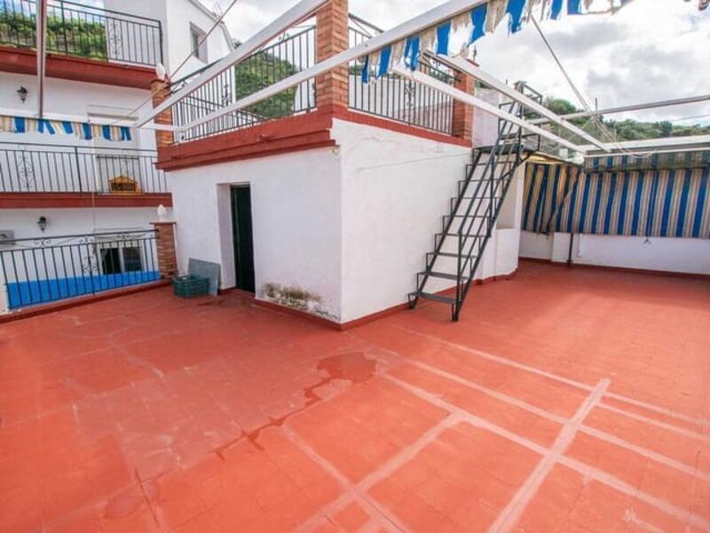 4 Schlafzimmer Stadthaus zu verkaufen