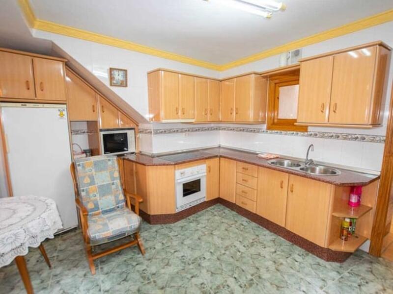 4 Schlafzimmer Stadthaus zu verkaufen