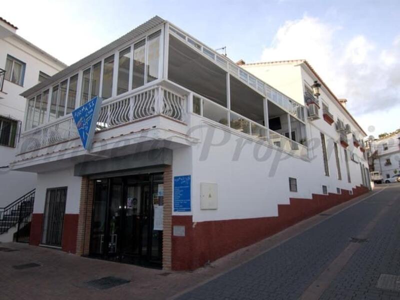 Erhvervsejendom til salg i Competa, Málaga