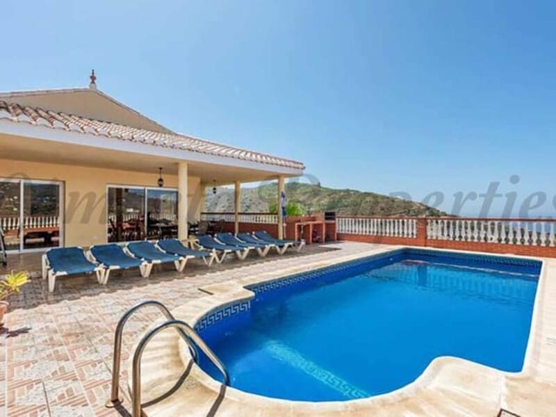 Деревенский Дом в долгосрочную аренду в Torrox, Málaga