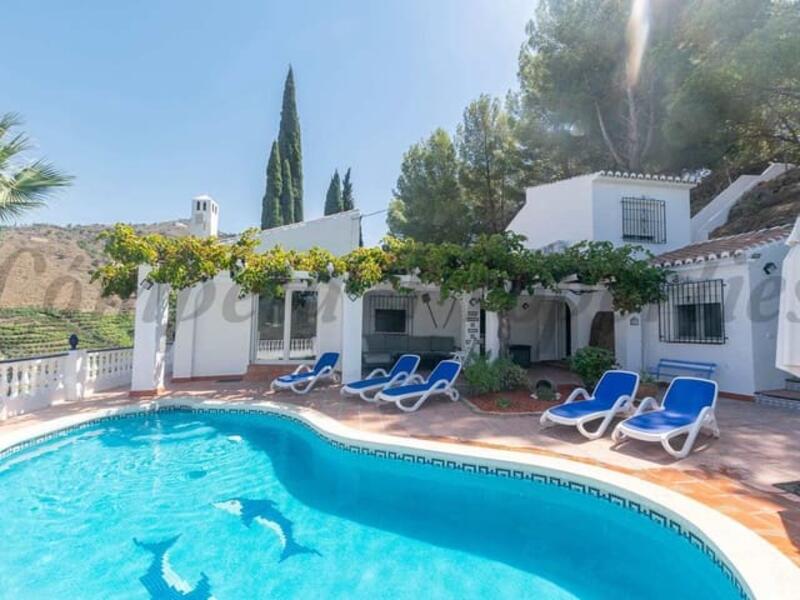 Country House for sale in Torrox, Málaga