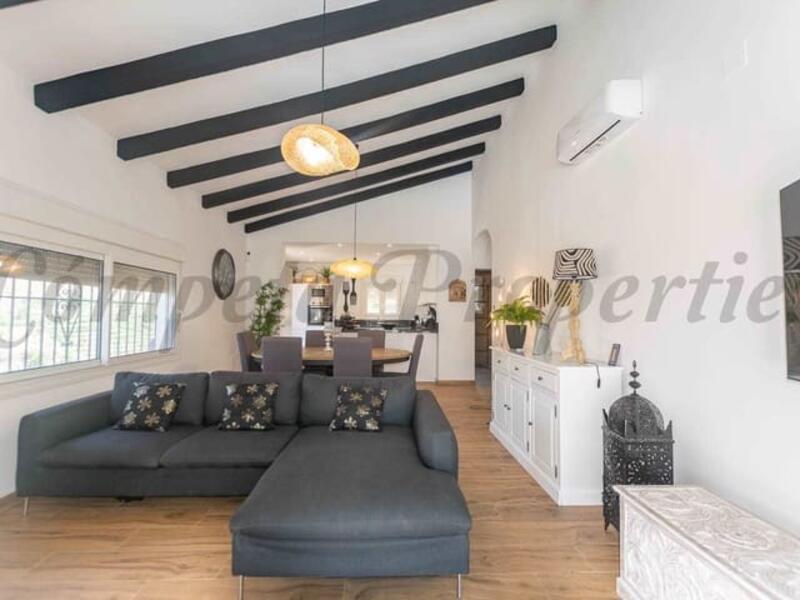 6 soverom Herregård til salgs