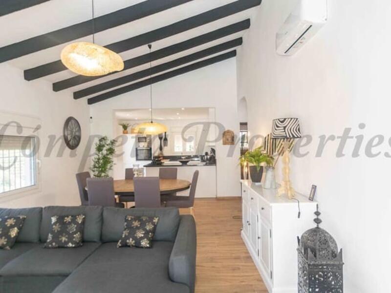 6 soverom Herregård til salgs