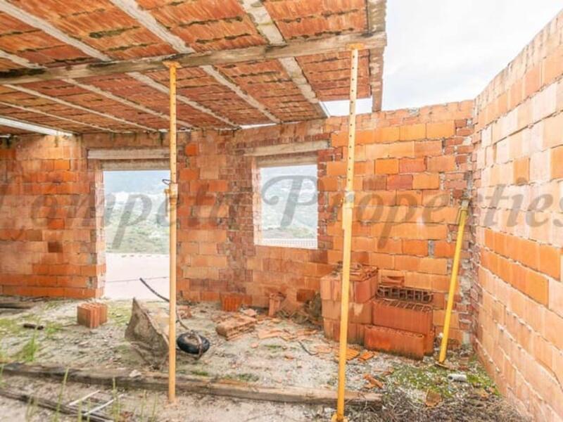 2 bedroom Townhouse for sale