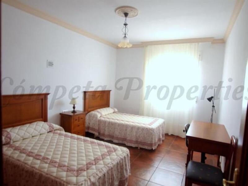 5 bedroom Villa for sale