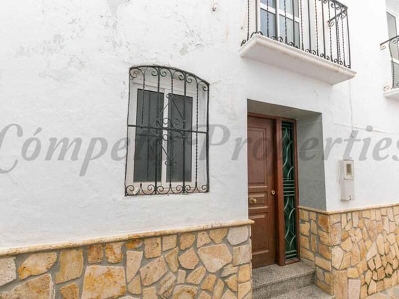 Townhouse for sale in Competa, Málaga