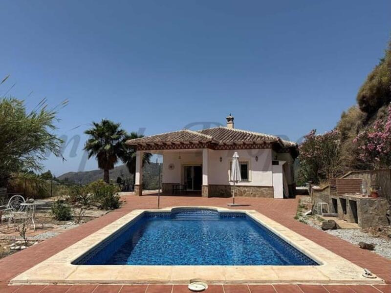 Villa Te koop in Competa, Málaga