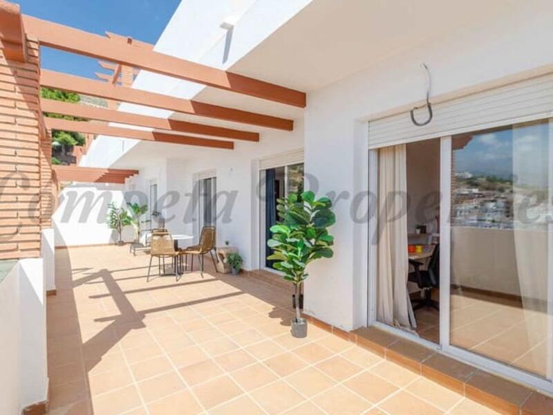 Apartment for sale in Competa, Málaga