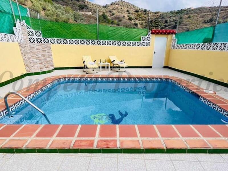 2 bedroom Country House for sale