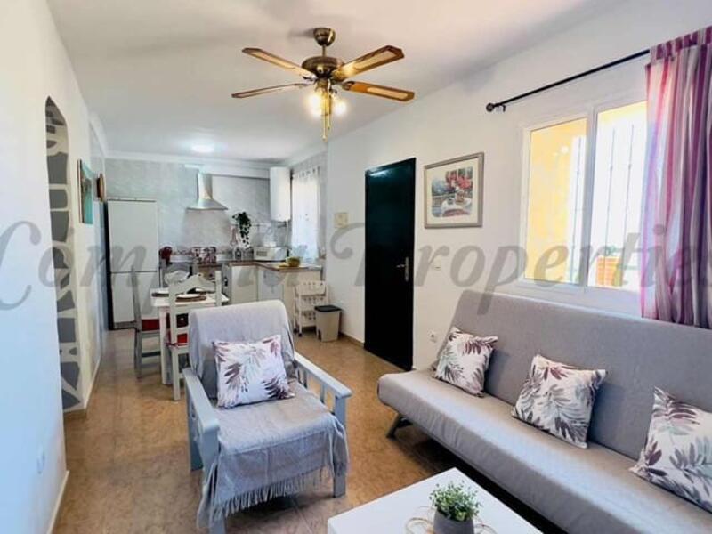 2 bedroom Country House for sale