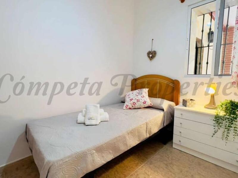 2 bedroom Country House for sale