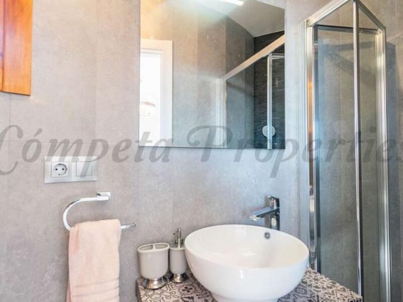 5 bedroom Villa for sale