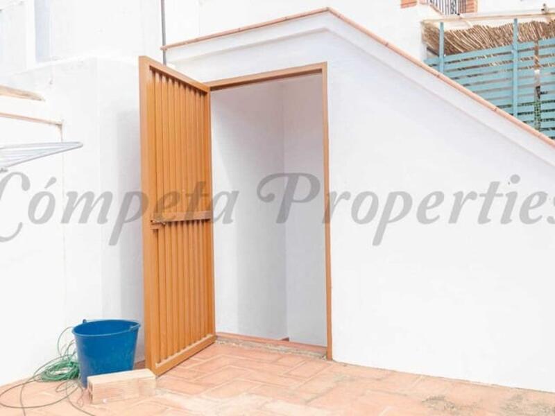 4 slaapkamer Gezinswoning Te koop