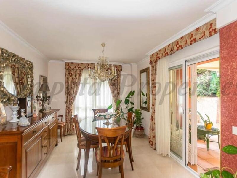 5 Schlafzimmer Stadthaus zu verkaufen