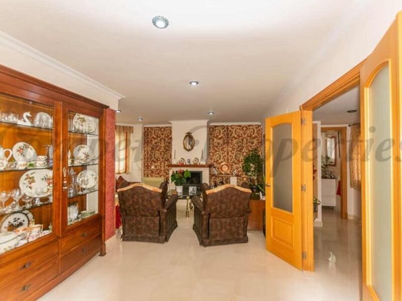 5 Schlafzimmer Stadthaus zu verkaufen