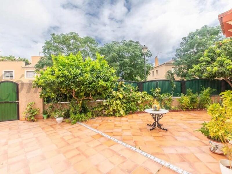 5 Schlafzimmer Stadthaus zu verkaufen