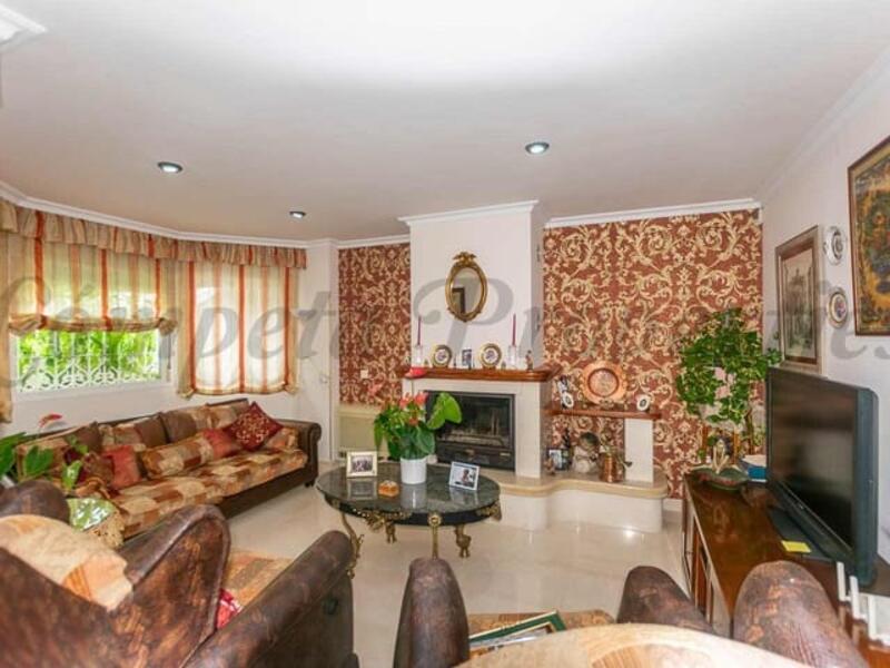 5 Schlafzimmer Stadthaus zu verkaufen