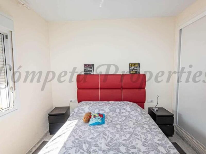 2 bedroom Apartment for Long Term Rent