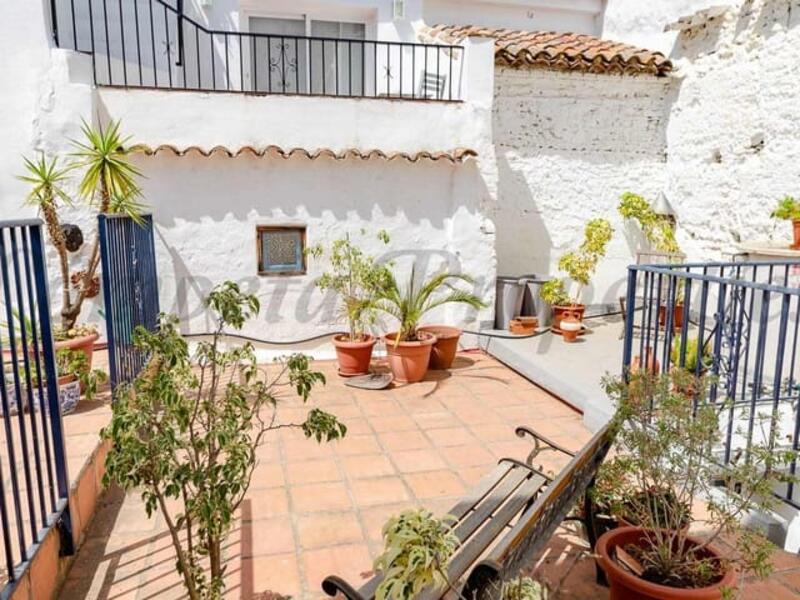 1 bedroom Townhouse for sale