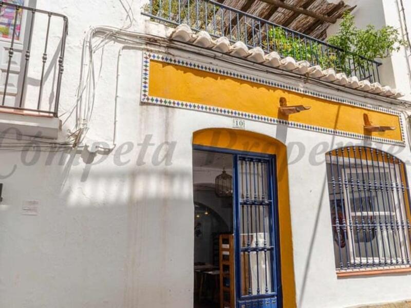 1 bedroom Townhouse for sale