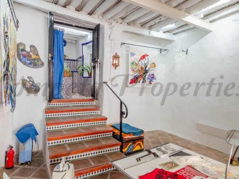 1 bedroom Townhouse for sale