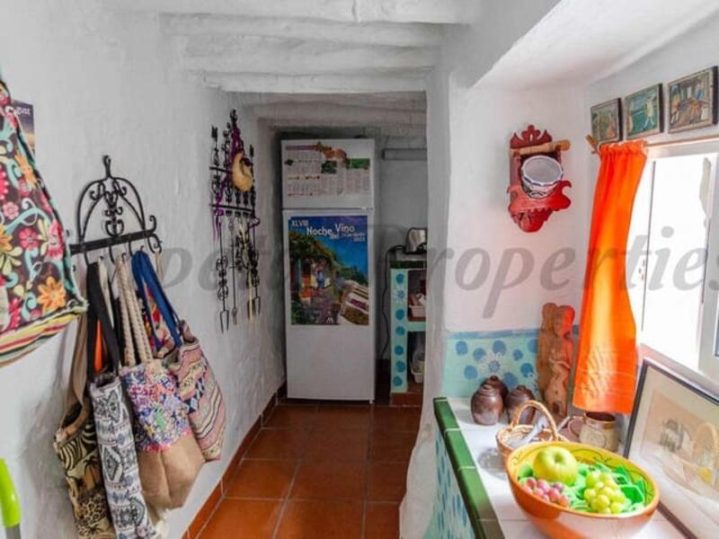1 bedroom Townhouse for sale