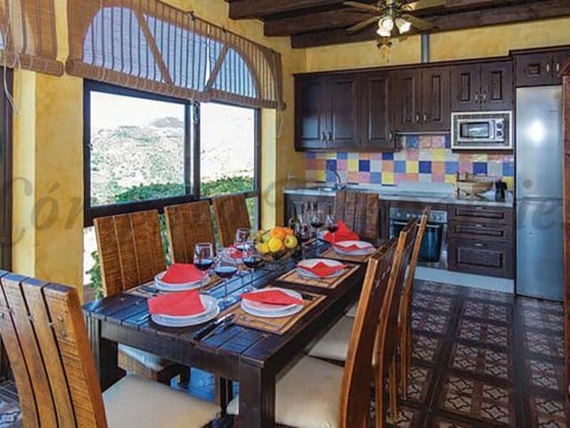 2 bedroom Country House for Long Term Rent