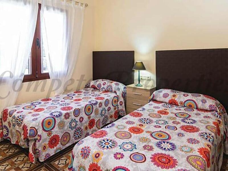 2 bedroom Country House for Long Term Rent