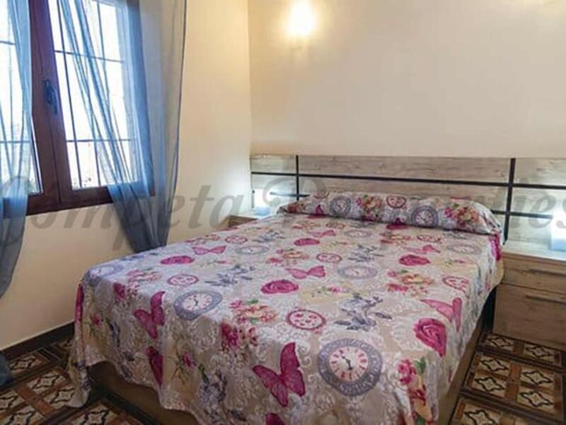 2 bedroom Country House for Long Term Rent